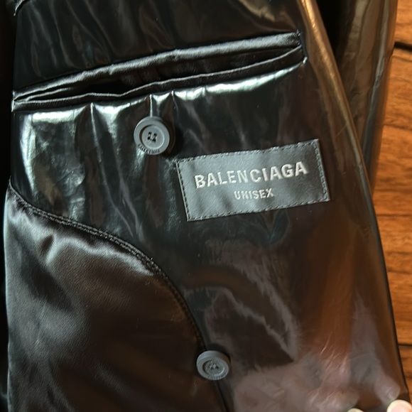 BALENCIAGA jacket! 2023! Worn twice! Crinkle Coated Cotton - Picture 2 of 2